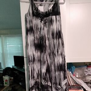 Black and White Sleeveless Dress